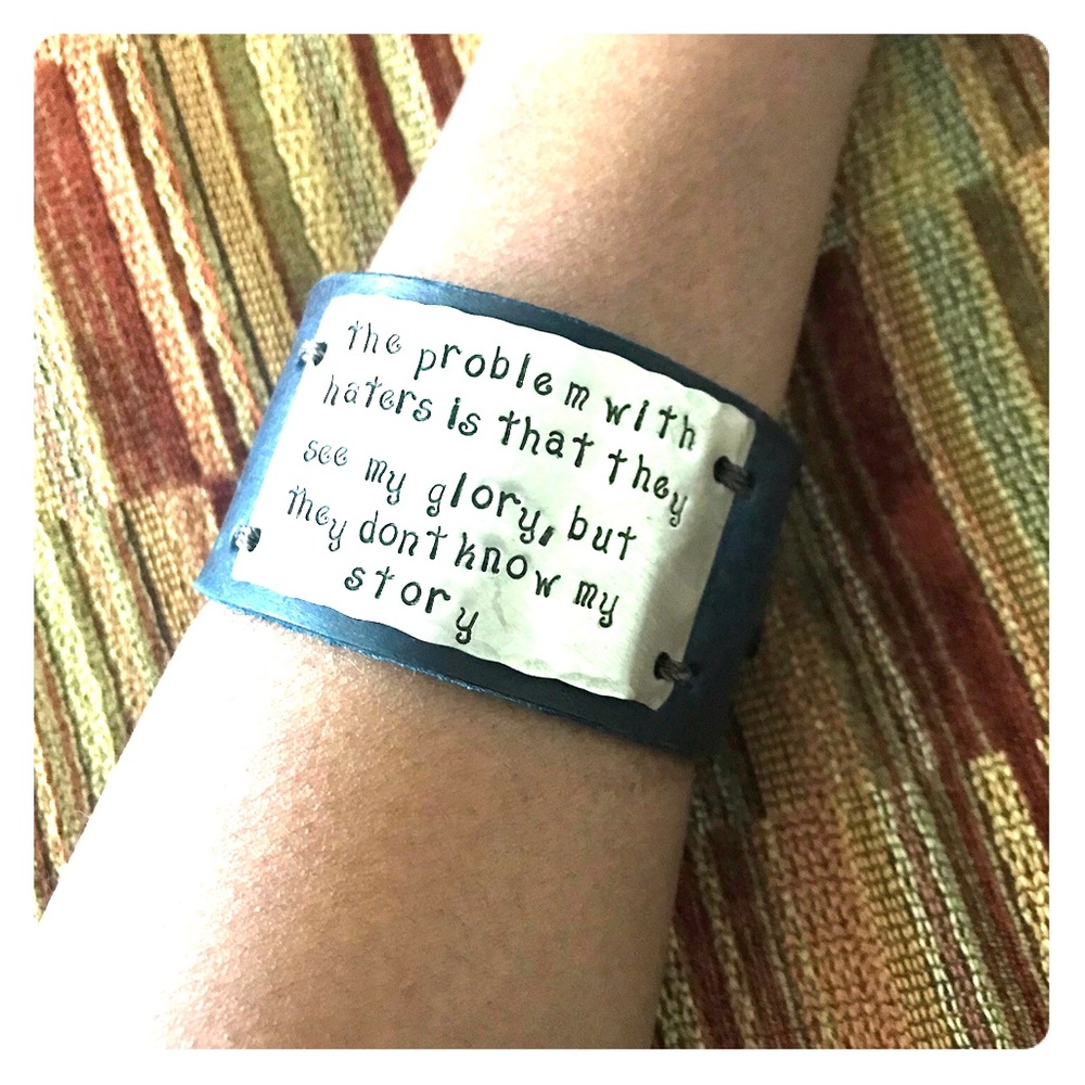 LEATHER CUFF BRACELET